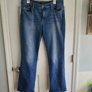 Lucky Brand low rise boot cut jeans